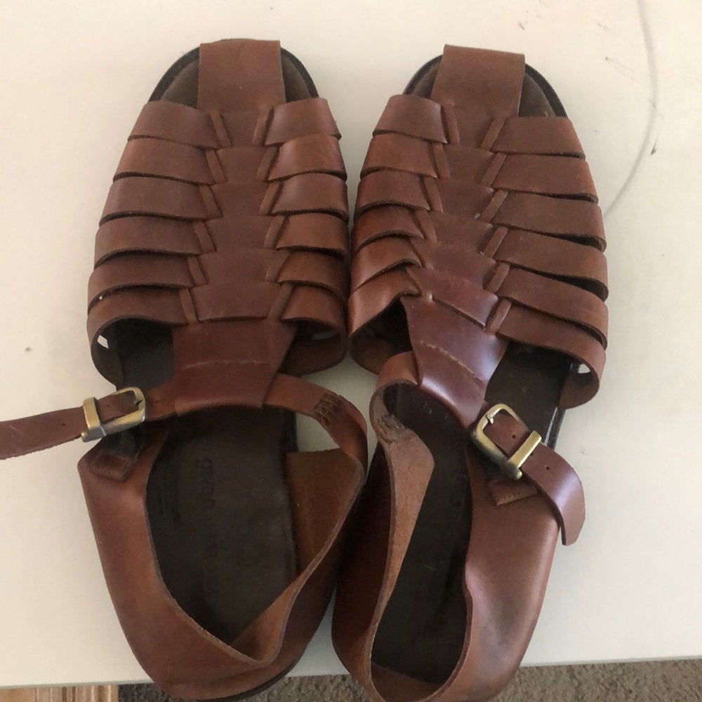 Men’s brown leather sandal size 12M. Exc. cond.